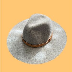 Large women's fall gray h&m brimmed hat